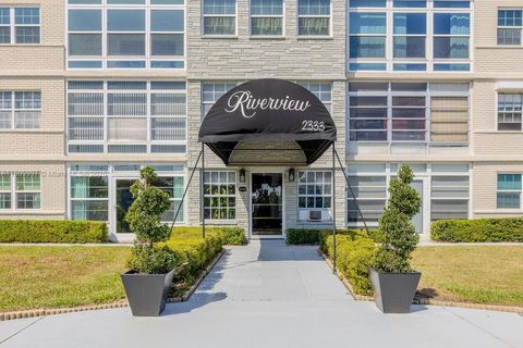 2333 Indian River Blvd 306 Vero Beach FL 32960