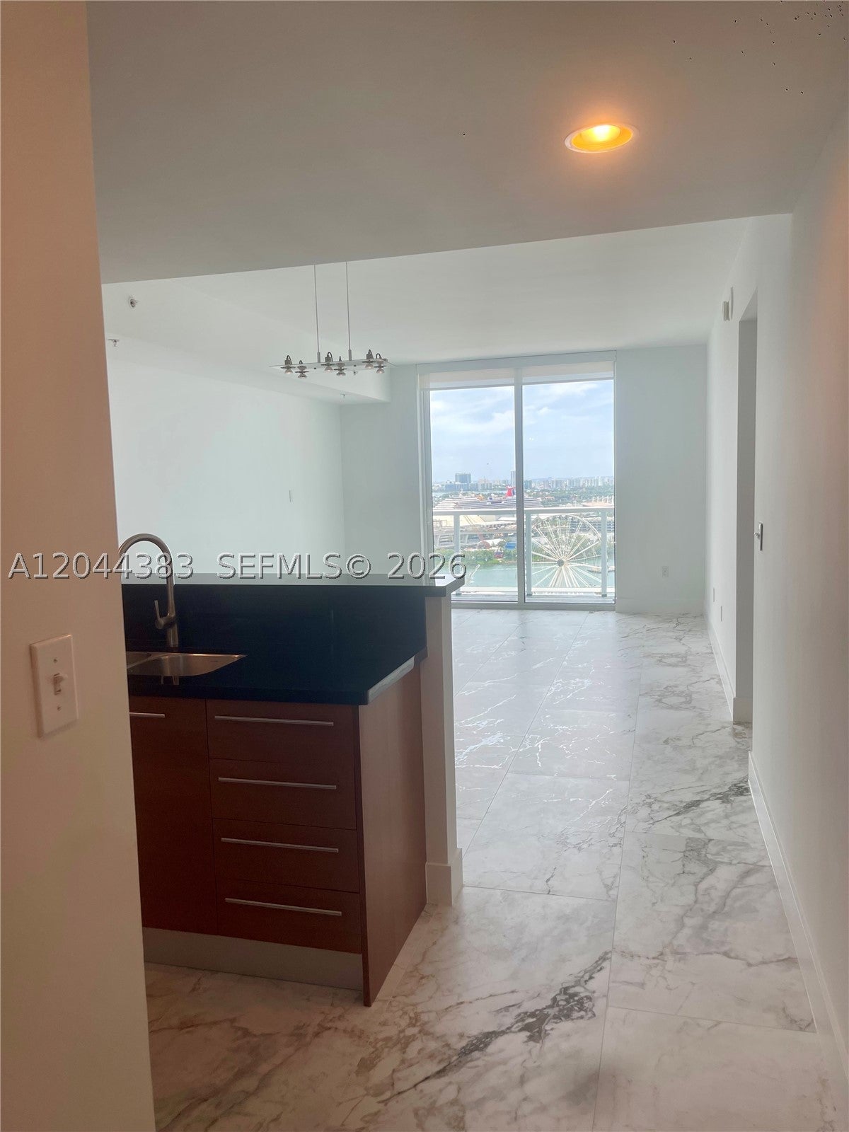 253 NE 2nd St 2409