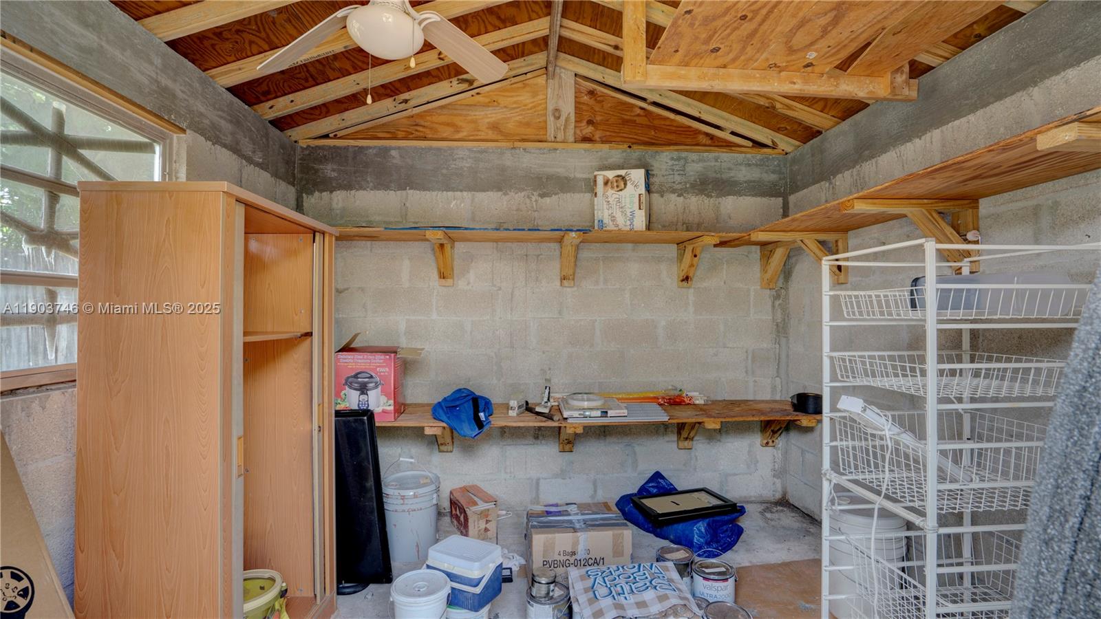 LEE MANOR 2ND ADDN - Residential