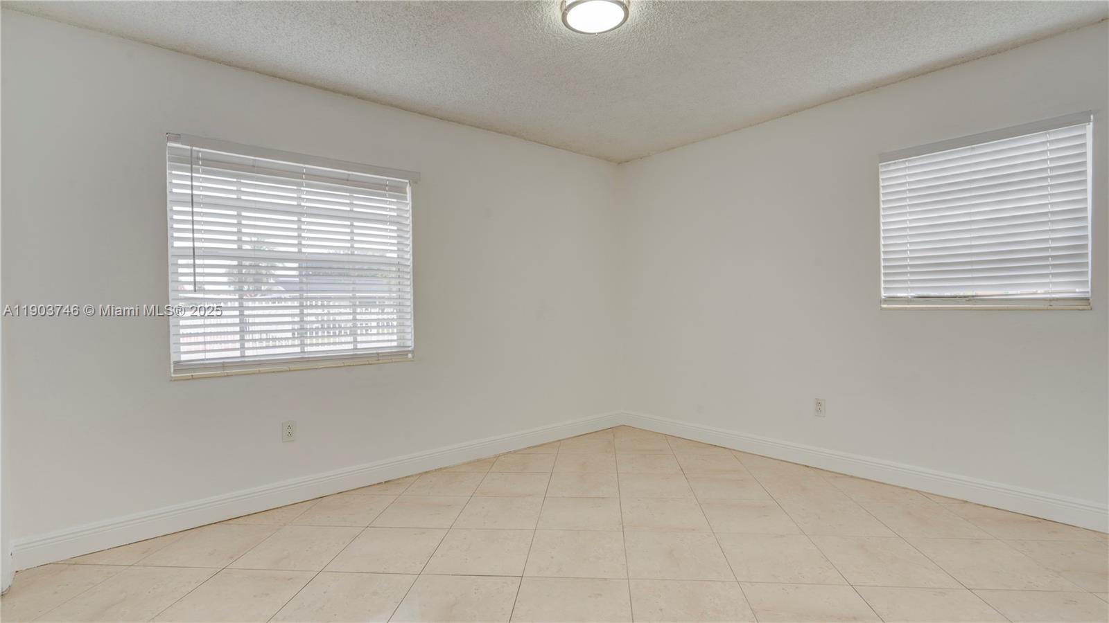 LEE MANOR 2ND ADDN - Residential