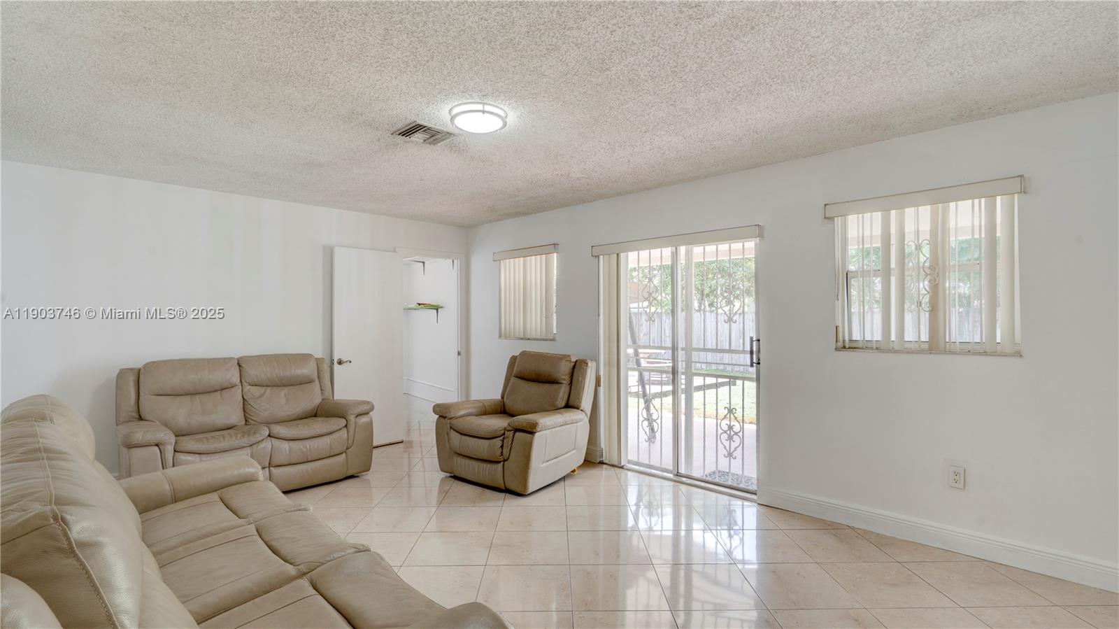 LEE MANOR 2ND ADDN - Residential