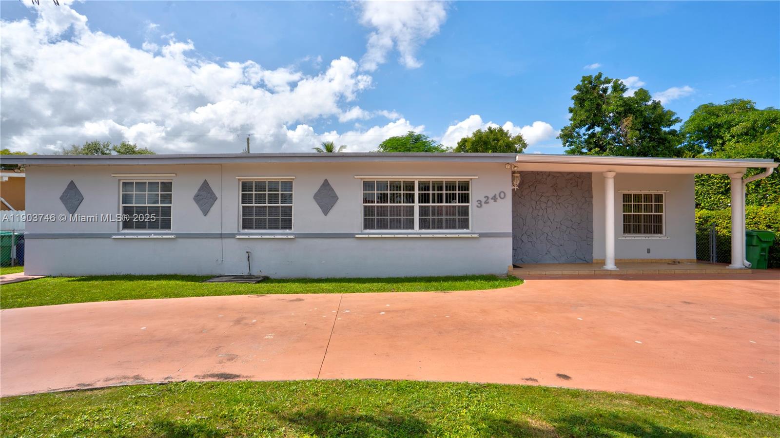 LEE MANOR 2ND ADDN - Residential