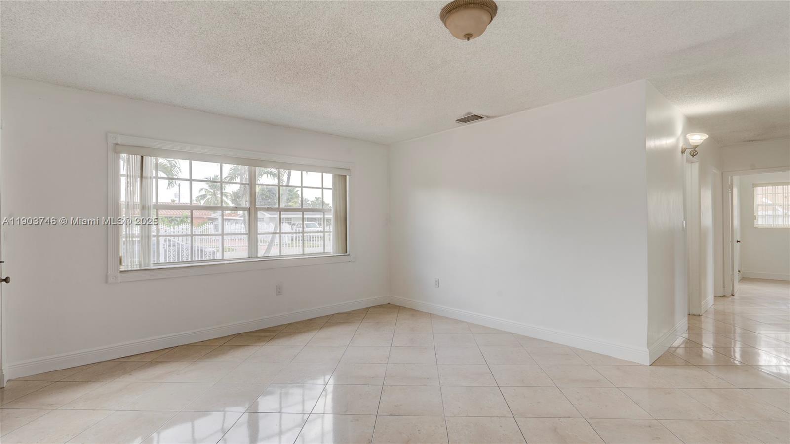 LEE MANOR 2ND ADDN - Residential