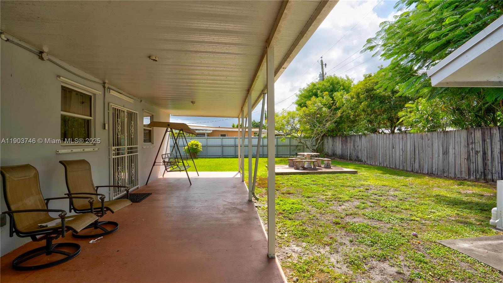 LEE MANOR 2ND ADDN - Residential