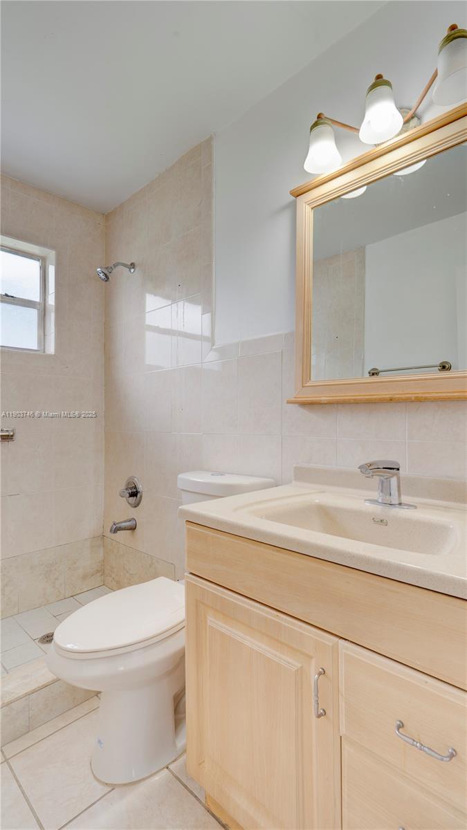 LEE MANOR 2ND ADDN - Residential