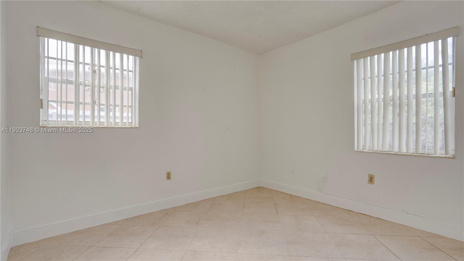 LEE MANOR 2ND ADDN - Residential