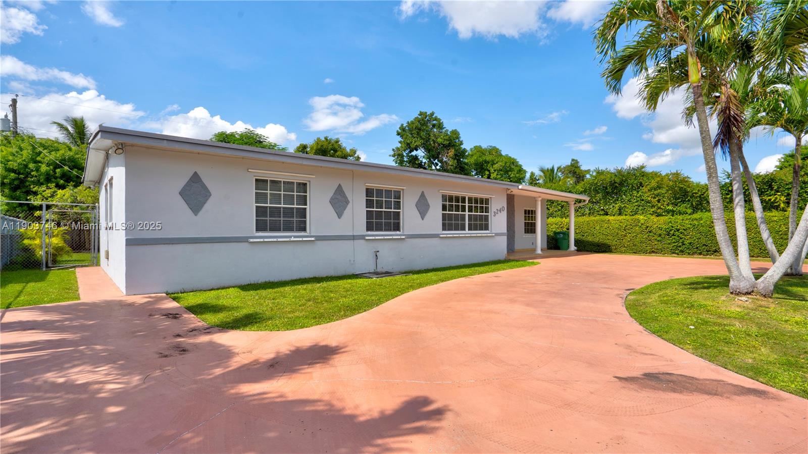 LEE MANOR 2ND ADDN - Residential