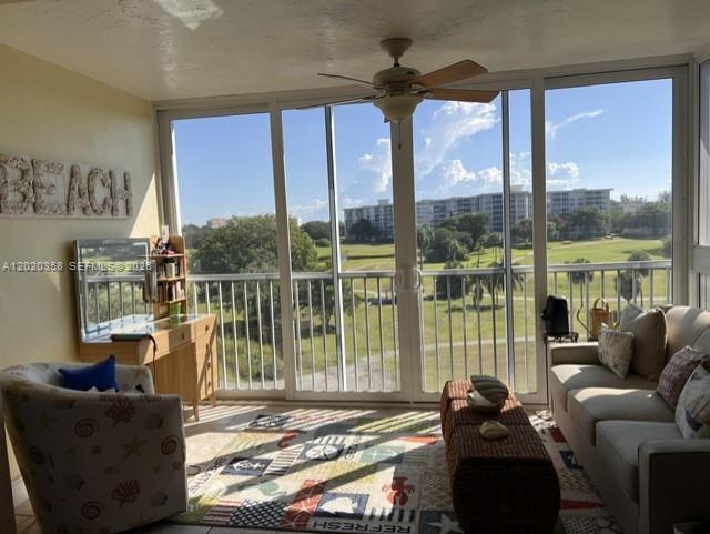 NO 31 PALM-AIRE COUNTRY C - Residential