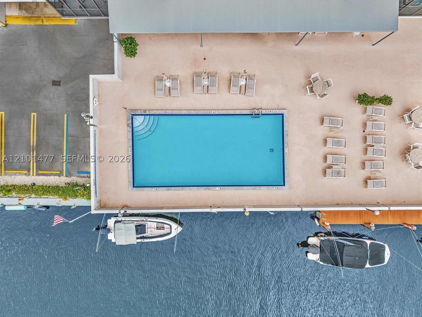 2500 NE 135th St C502