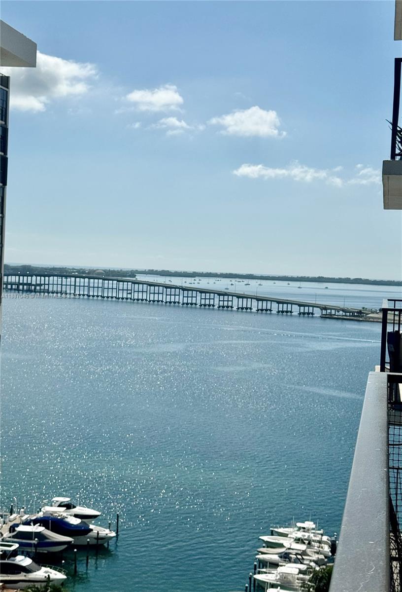 1901 Brickell Ave B1713