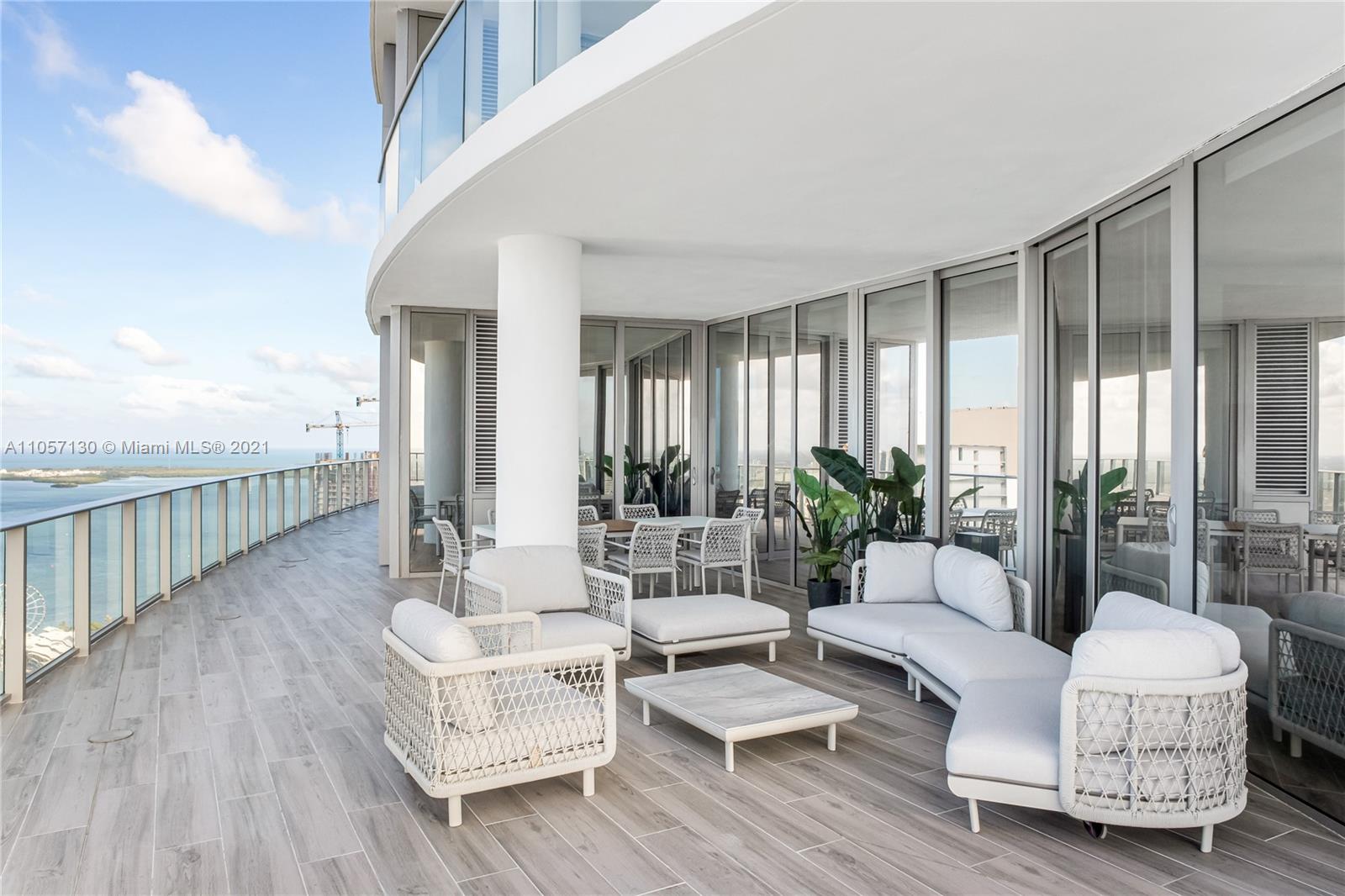 PARAMOUNT MIAMI WORLDCENT - Residential