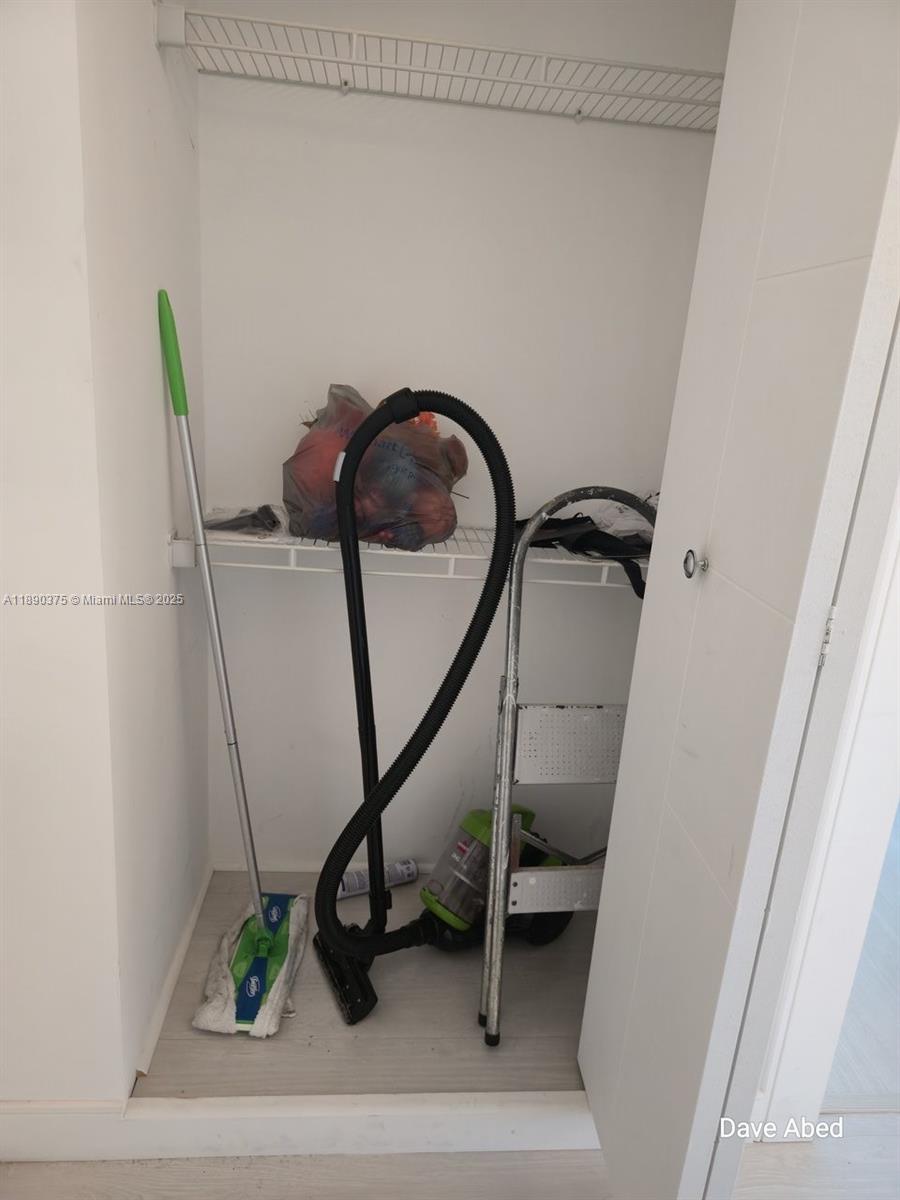 EDGEWATER ARMS CO-OP - Residential Lease