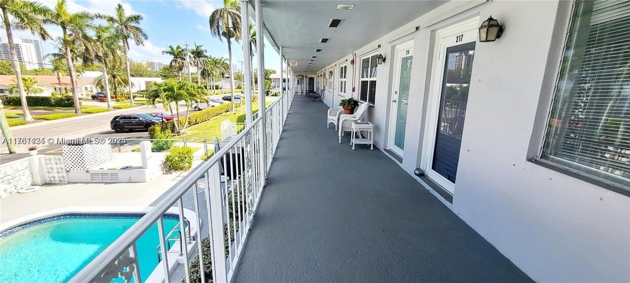 630 Layne Blvd 219, Hallandale Beach, Broward County, Florida - 1 Bedrooms  
1 Bathrooms - 