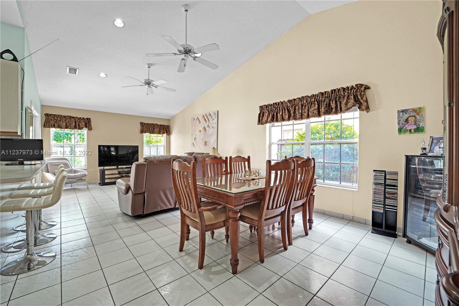 HAPPY FARMS ACRES 2 - Residential