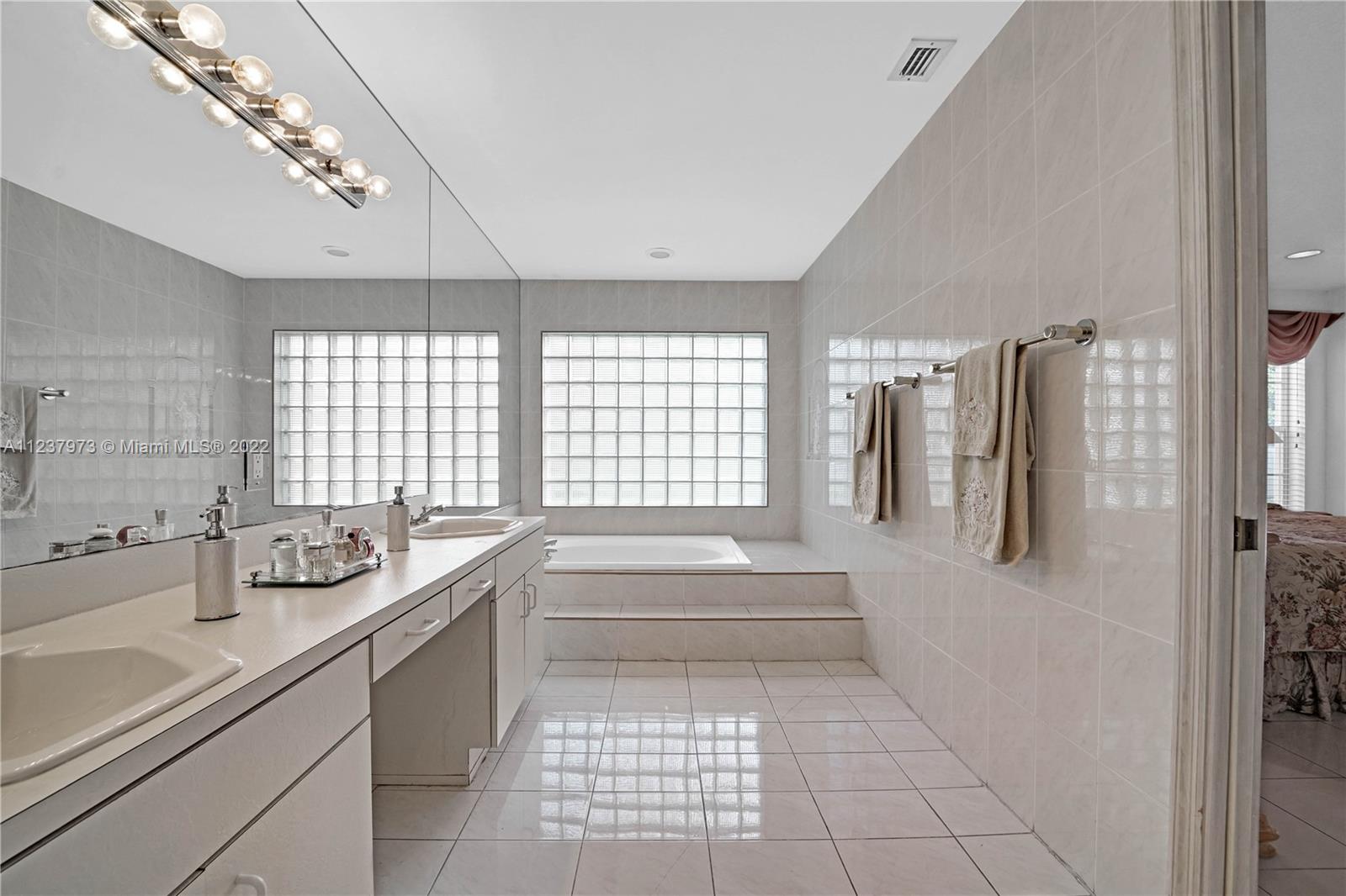 HAPPY FARMS ACRES 2 - Residential