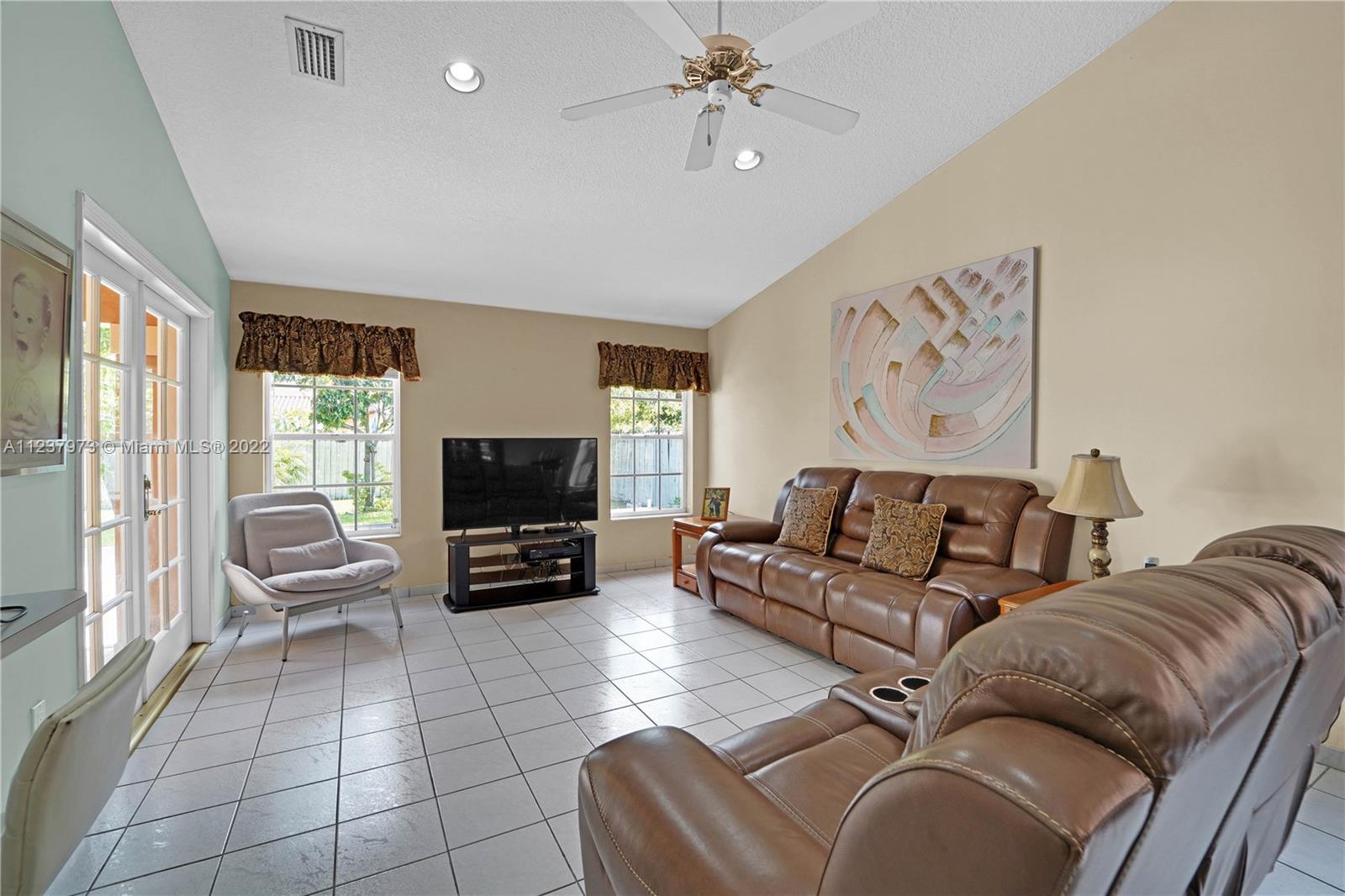 HAPPY FARMS ACRES 2 - Residential