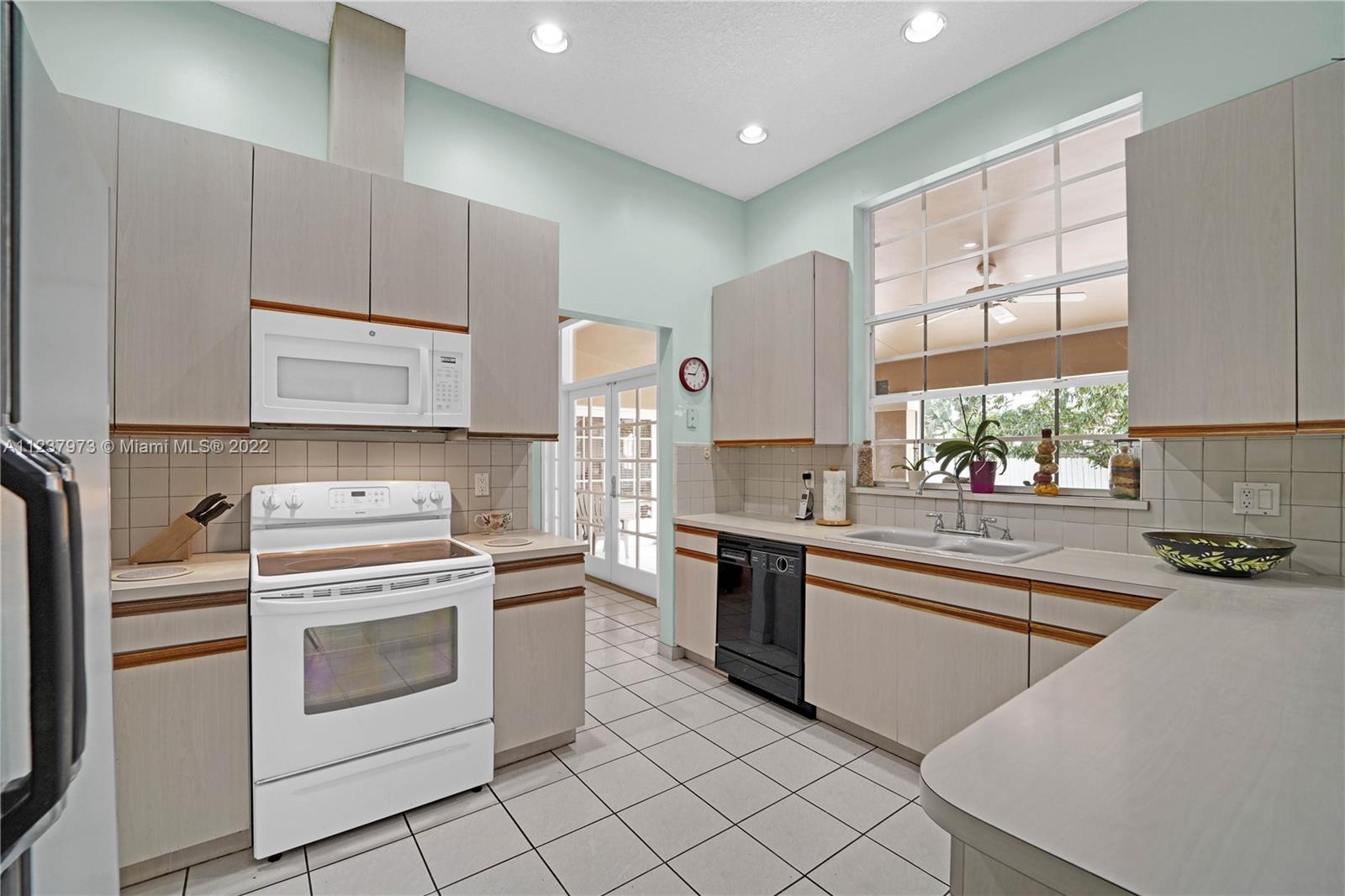 HAPPY FARMS ACRES 2 - Residential