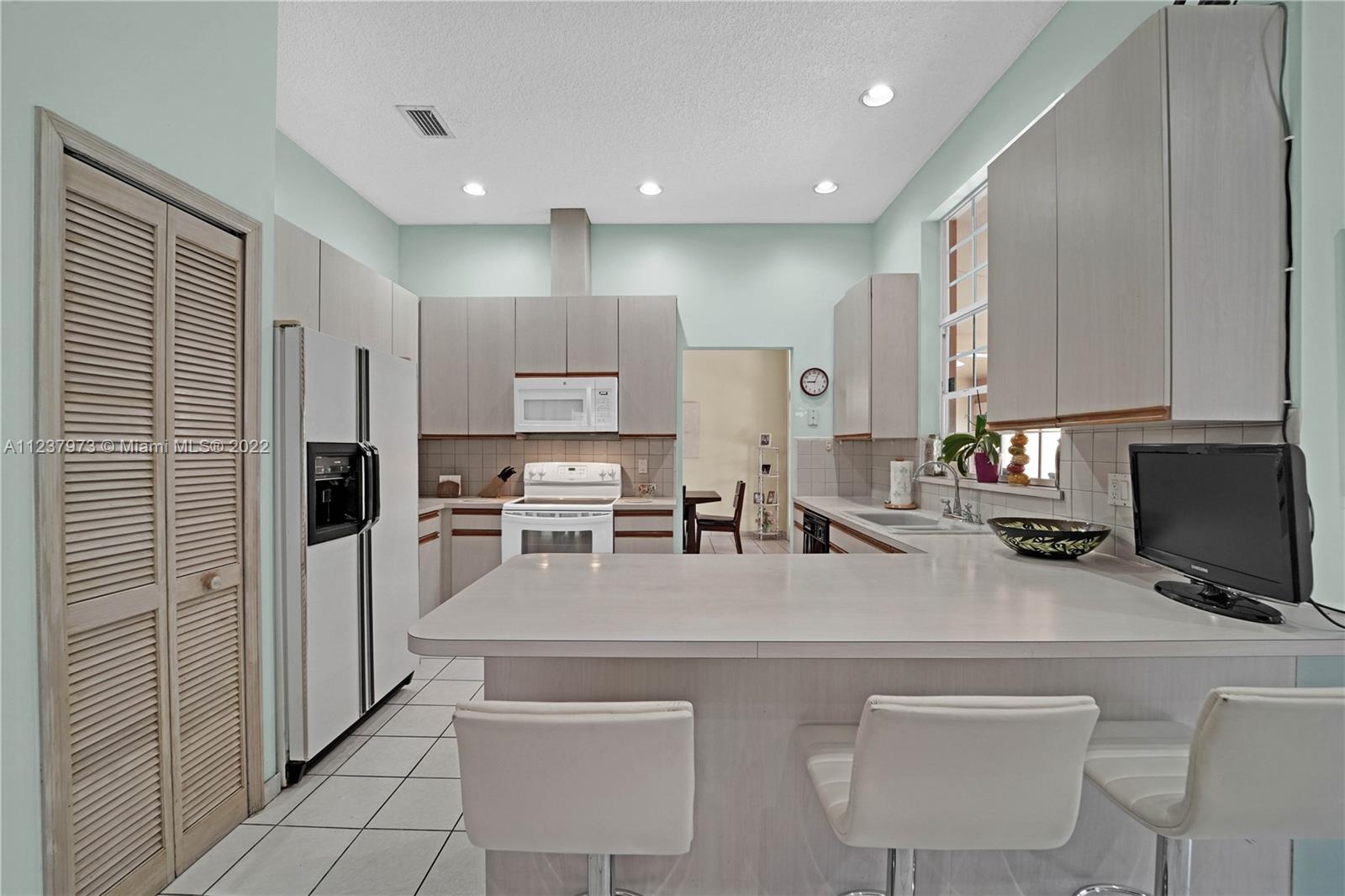 HAPPY FARMS ACRES 2 - Residential