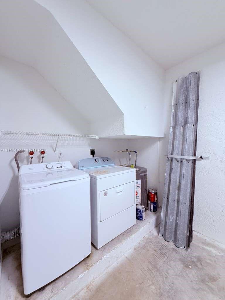 PEMBROKE SHORES - Residential Lease