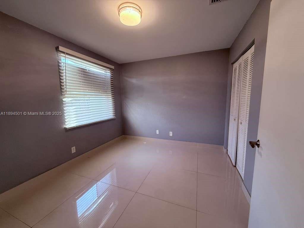 PEMBROKE SHORES - Residential Lease