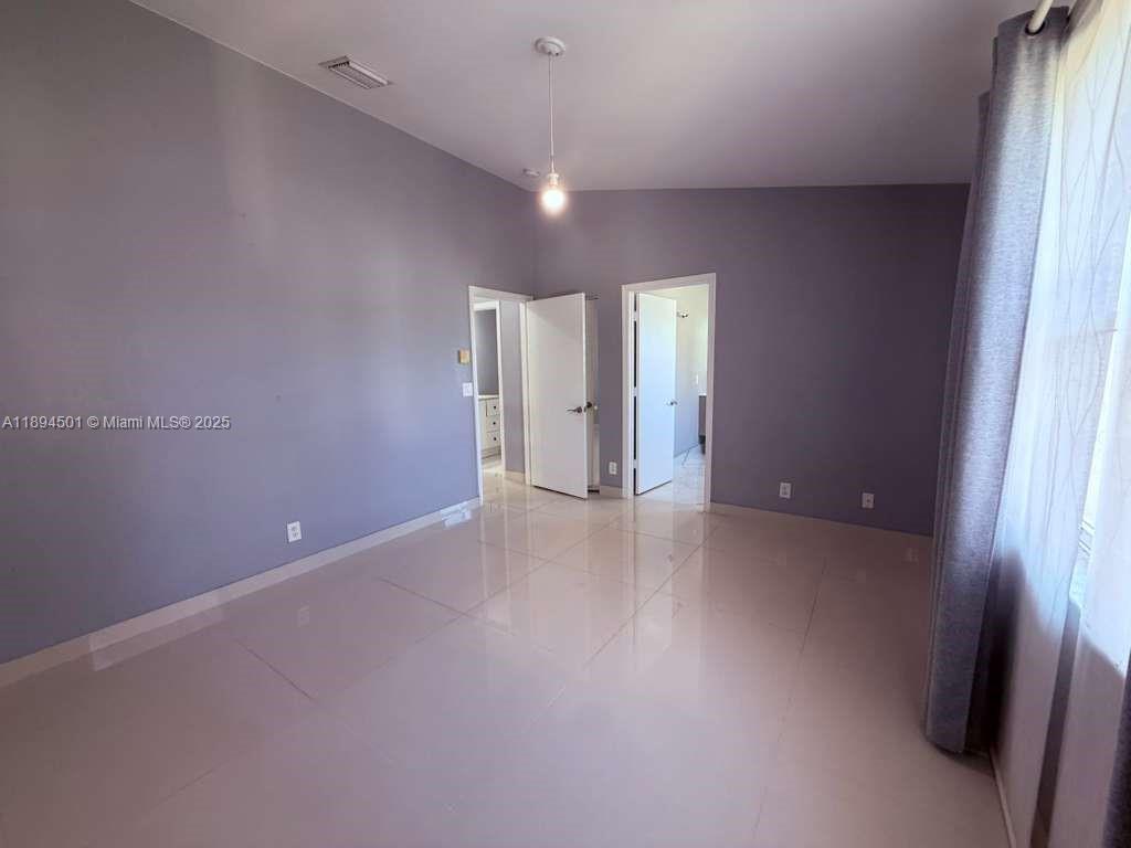 PEMBROKE SHORES - Residential Lease