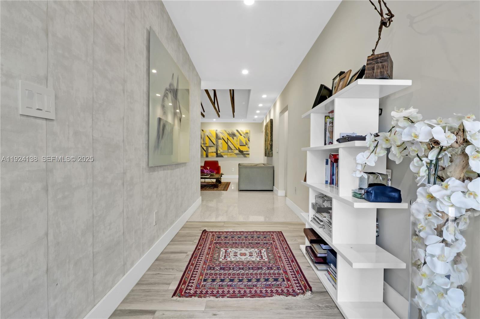 ALTOS DEL MAR NO 4 - Residential