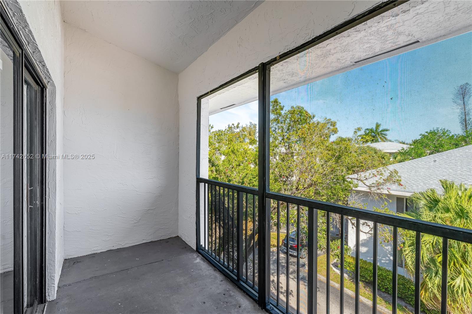 MARINA OAKS CONDO - Residential
