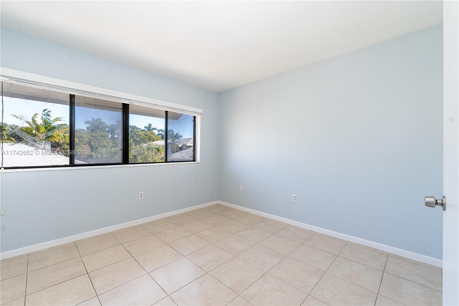 MARINA OAKS CONDO - Residential