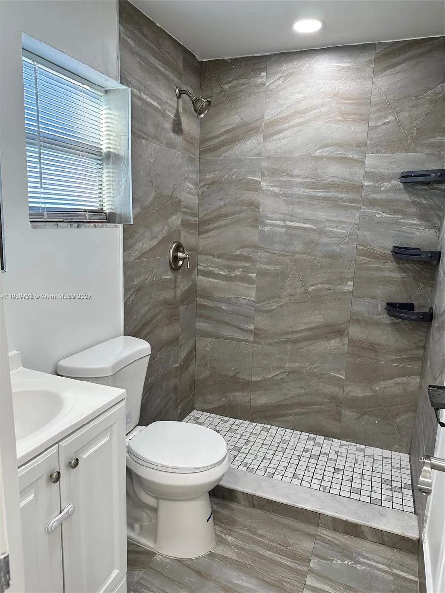 Miami, Florida 33144, United States, 2 Bedrooms Bedrooms, ,2 BathroomsBathrooms,Residential,Active,192109