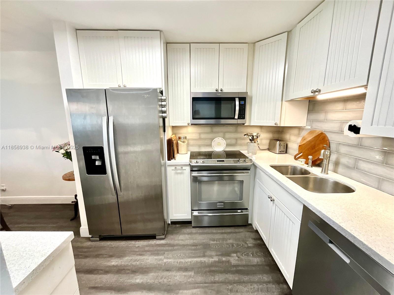 Tastefully renovated & move-in ready 1 bedroom 1.5 bathrooms condo on the 4th floor with lots of natural light, bring your pickiest buyers they will fall in love. Beautiful garden views, Prime location near shopping, dinning, universities, highways. Community offers water, basic cable & wifi. Washer & Dryer on each floor, Investor friendly, can be rented right away. Min credit score 695. Furniture is negotiable.