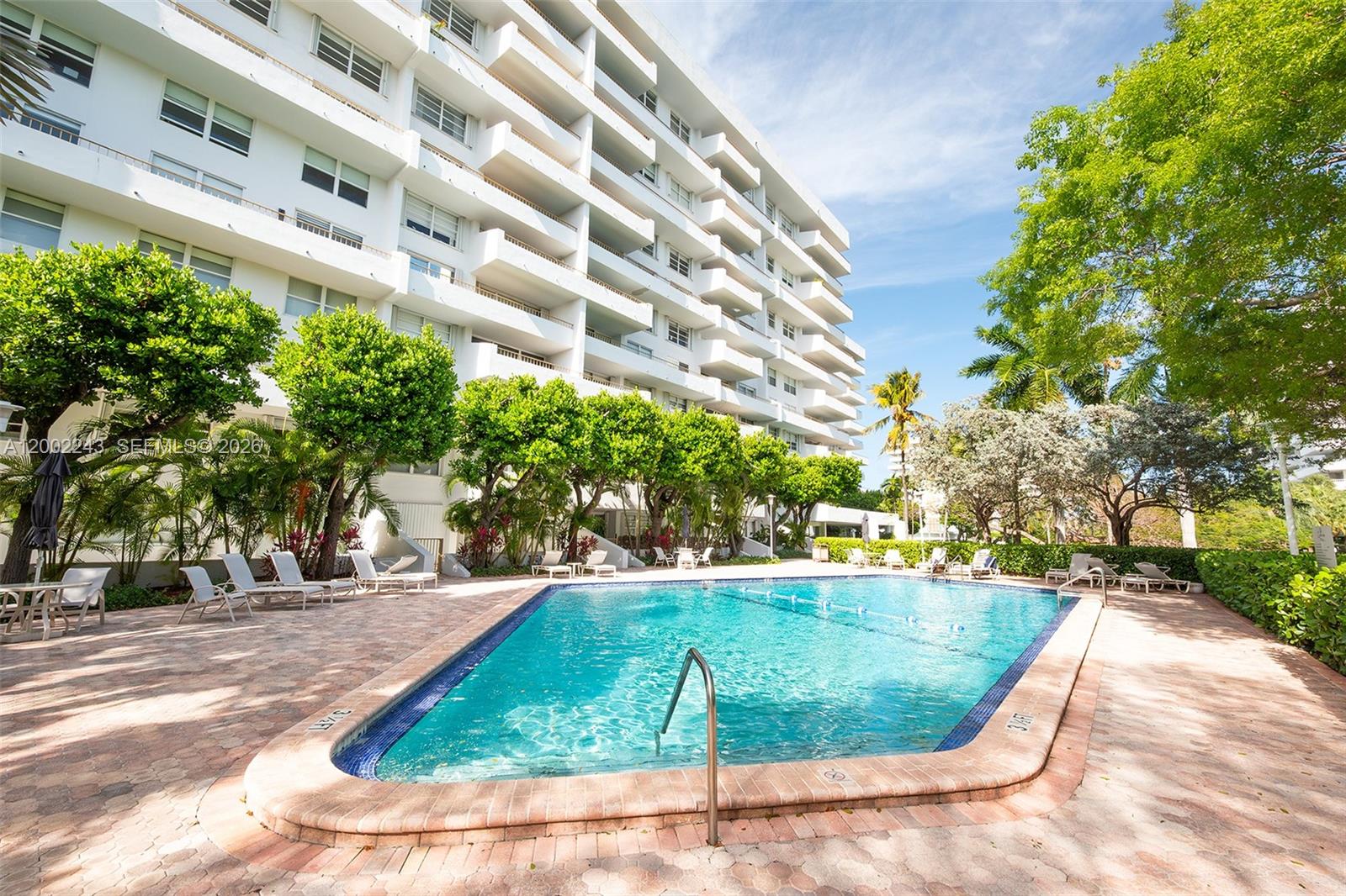 COMMODORE CLUB WEST CONDO - Residential Lease