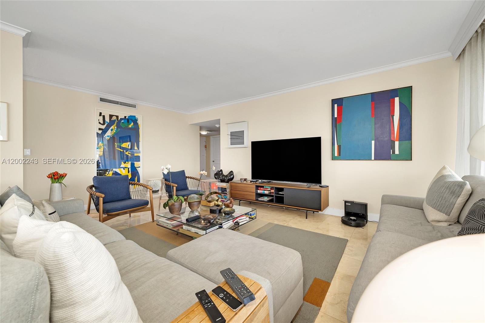 COMMODORE CLUB WEST CONDO - Residential Lease