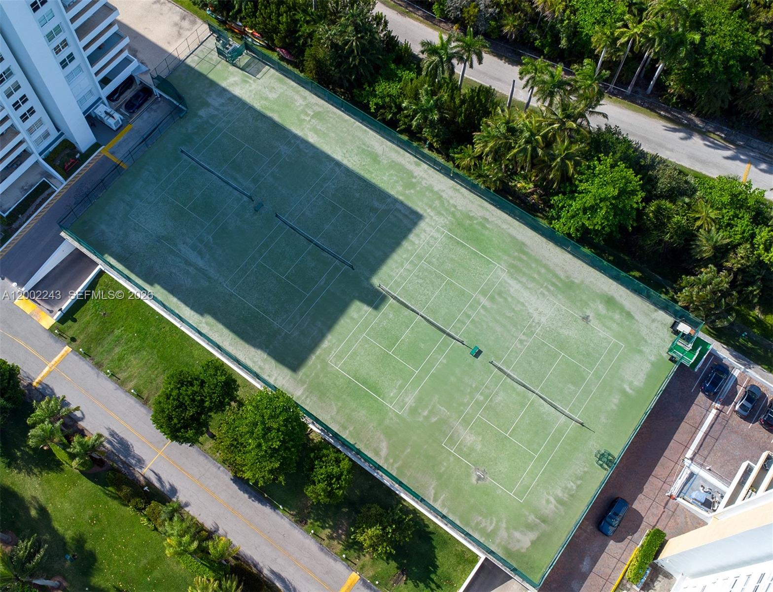 COMMODORE CLUB WEST CONDO - Residential Lease