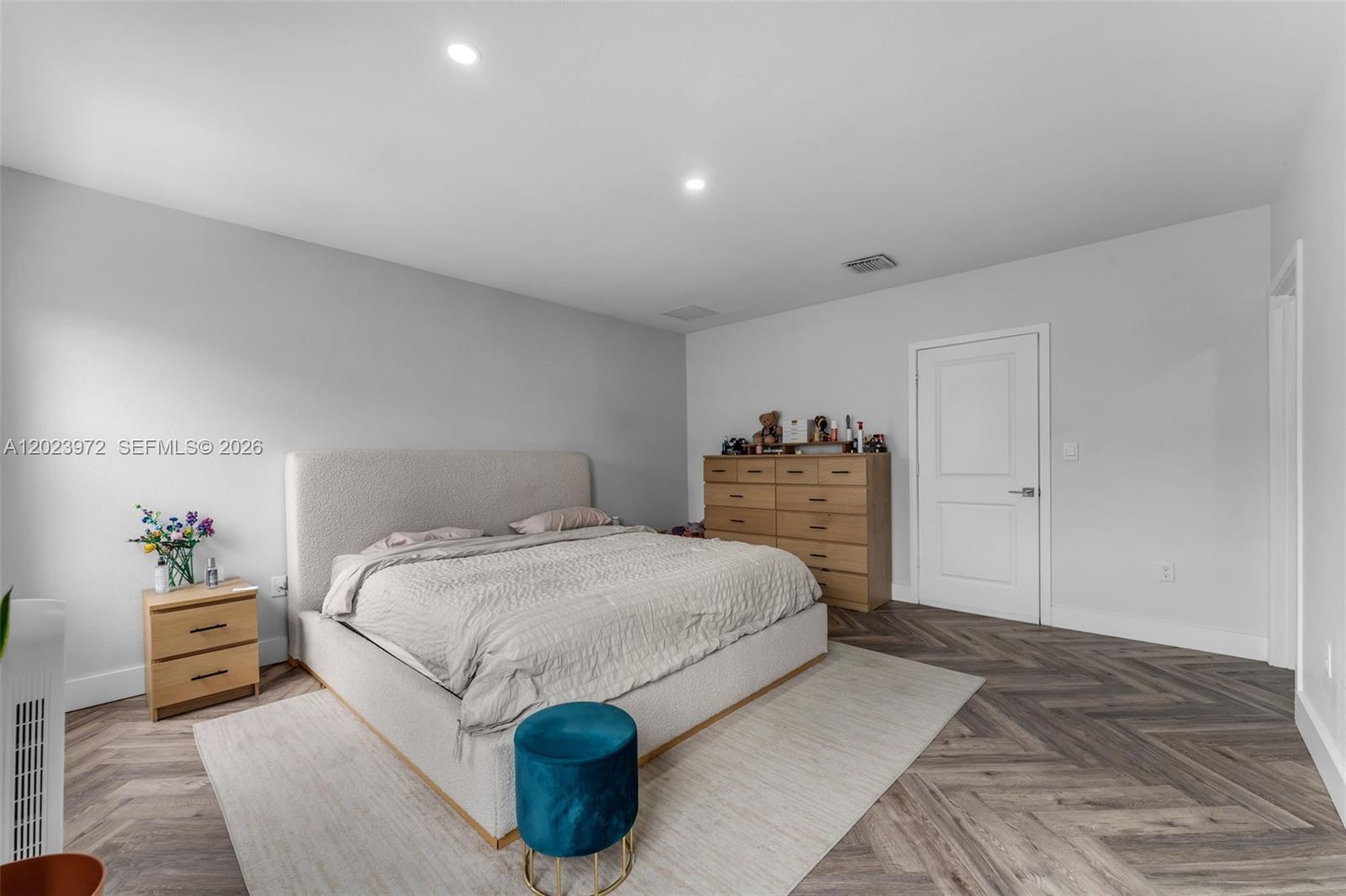 HAMILTON PLACE - Residential