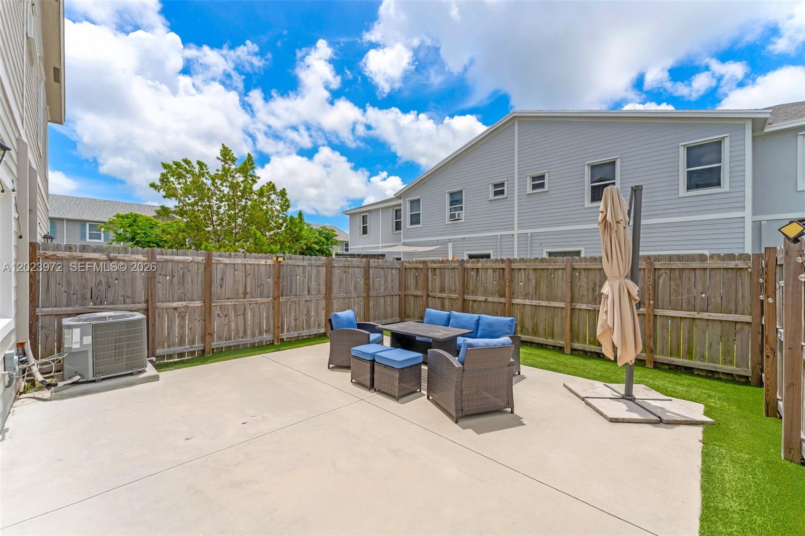 HAMILTON PLACE - Residential