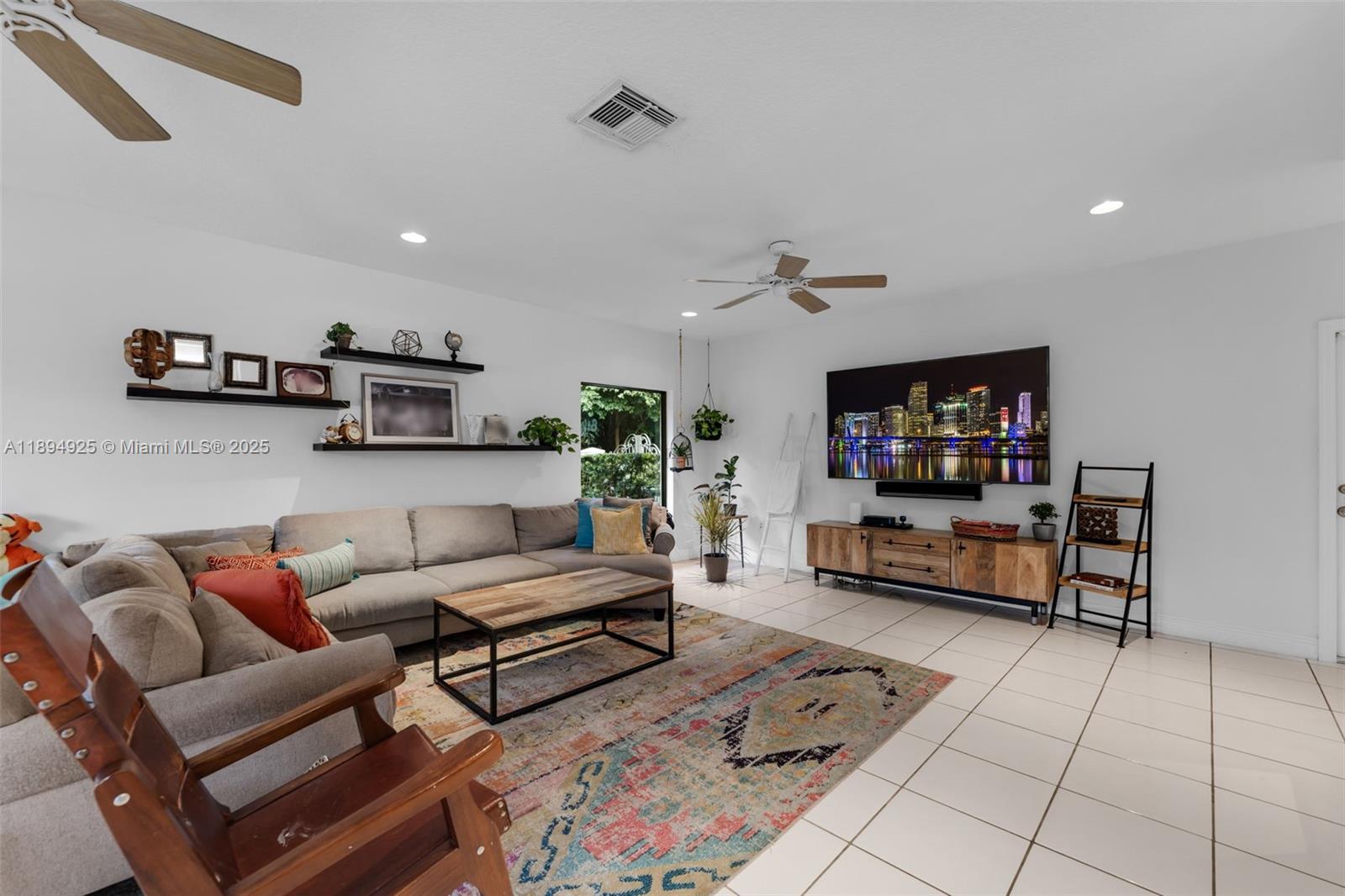 SHARON ESTATES - Residential