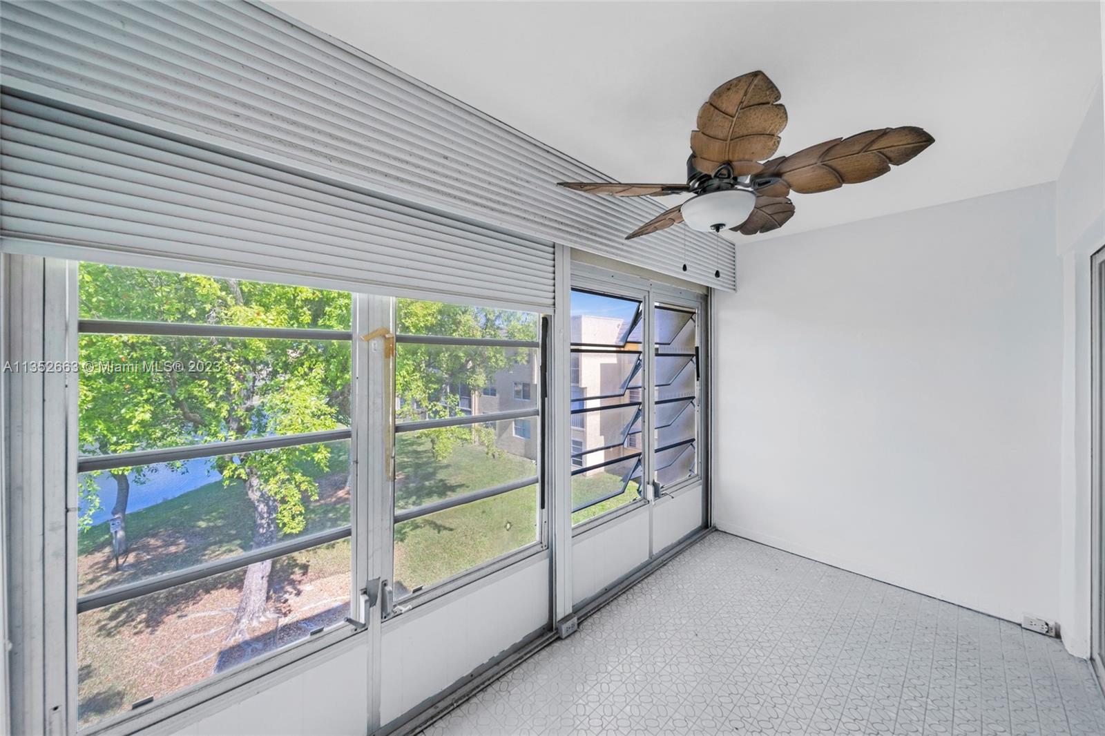 Photo 10 of 24 of 5980 NW 64th Ave 304 condo
