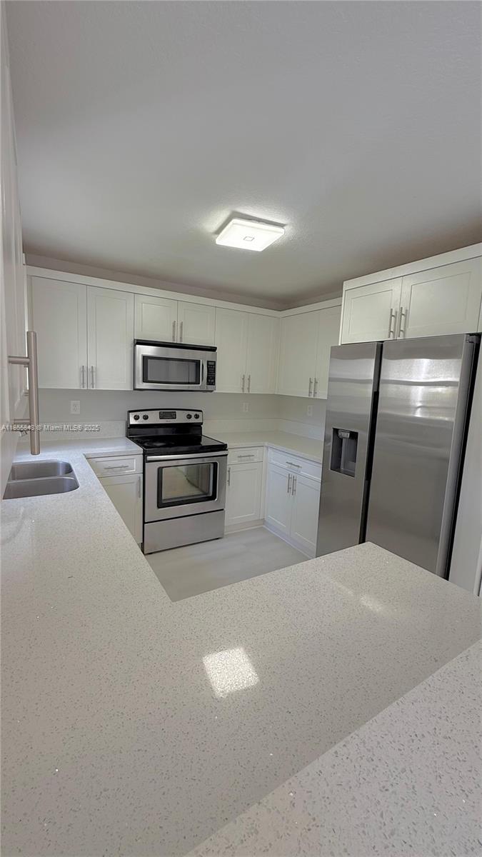 PEMBROKE ISLES 1 - Residential Lease