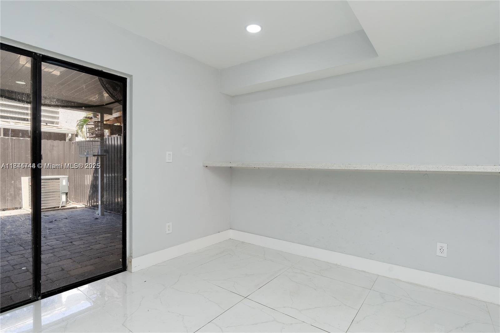 WESTLAND PARK TH CONDO PH - Residential