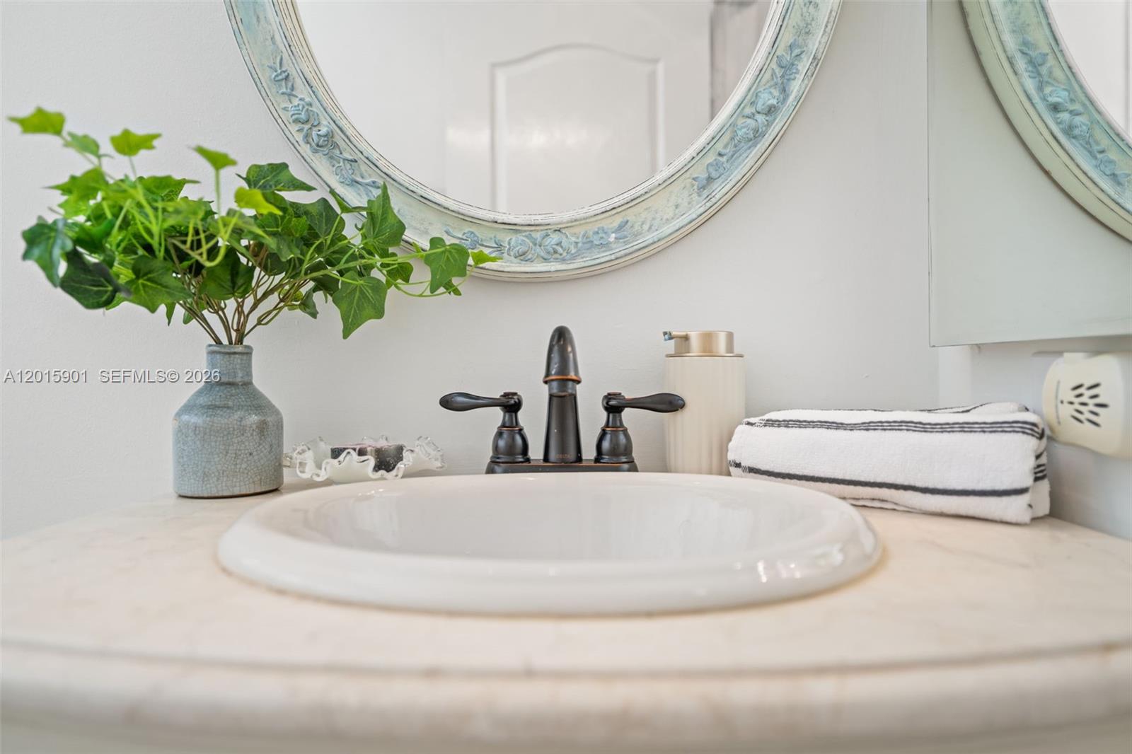 STONEYBROOK - Residential Lease