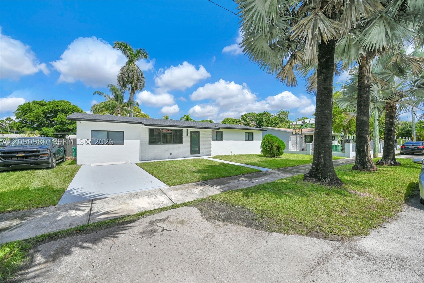 51 NW 161st St, Miami, FL, 33169/$689,000 2 51 NW 161st St