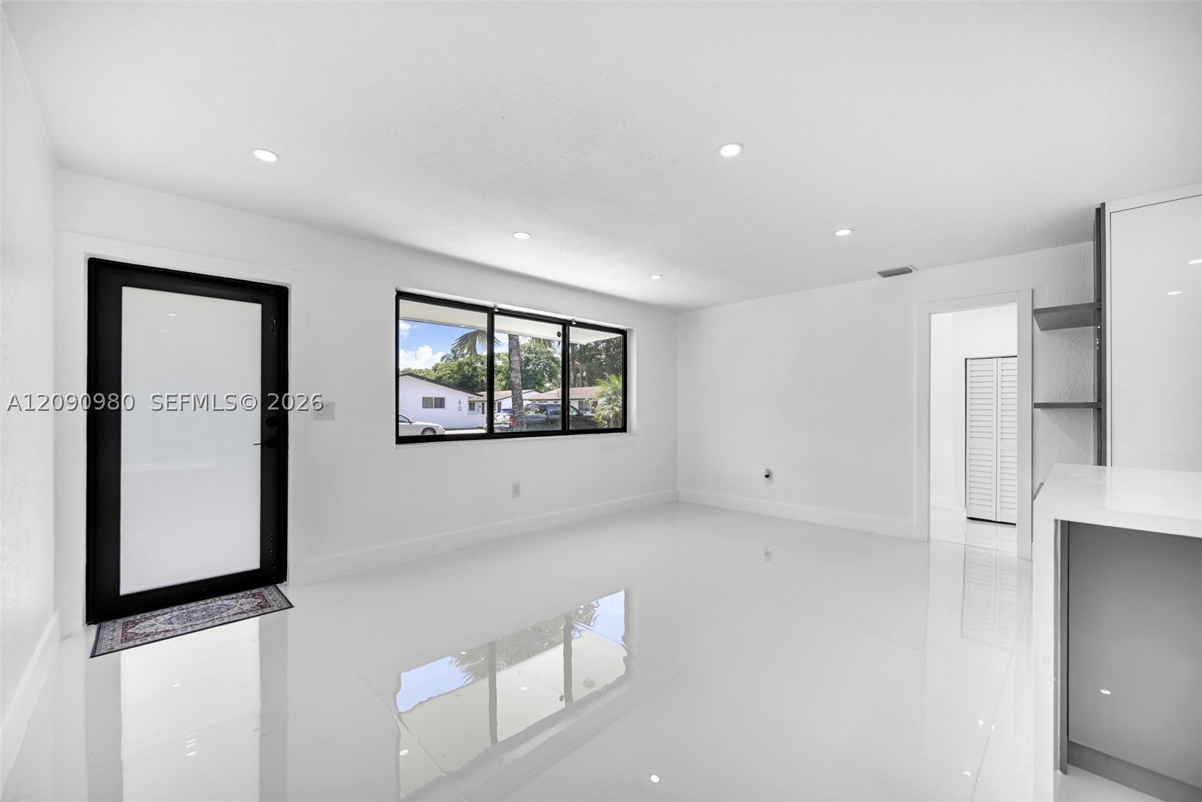 51 NW 161st St, Miami, FL, 33169/$689,000 3 51 NW 161st St