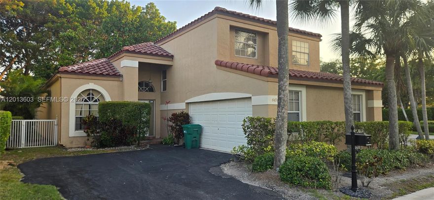 Welcome to this beautifully maintained 4-bedroom, 2.5-bath pool home located in one of Parkland’s most sought-after neighborhoods. Sitting on an oversized lot with lush landscaping and exceptional privacy, this residence offers the perfect blend of comfort, style, and South Florida living.
Step inside to soaring ceilings, abundant natural light, and a spacious open layout ideal for both everyday living and entertaining. A large kitchen and breakfast area. The primary suite includes a generous walk-in closet, dual vanities, and a spa-style bath.
Located within an A-rated school district and minutes from parks, shopping, dining, and major highways. This home offers the space, location, and lifestyle Parkland is known for.