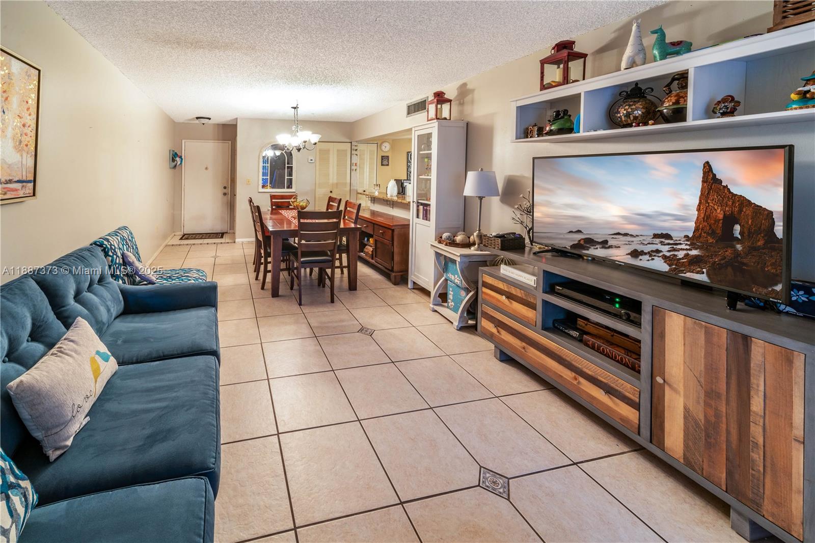 SOLEIL AT FONTAINEBLEAU C - Residential Lease