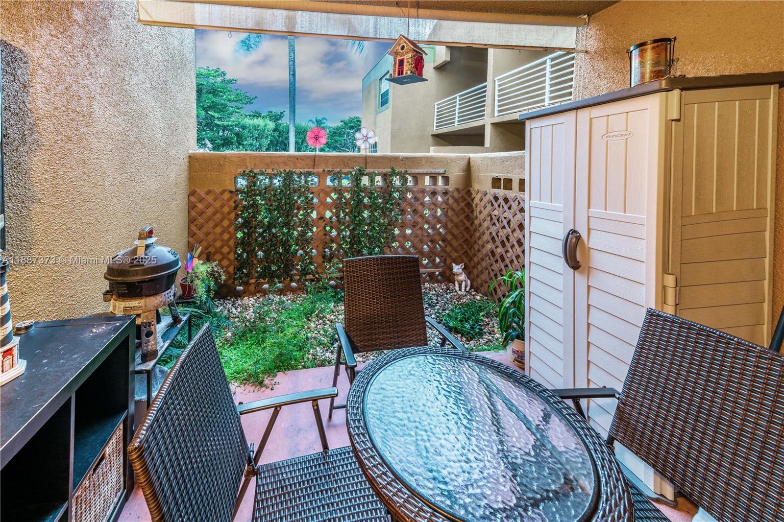 SOLEIL AT FONTAINEBLEAU C - Residential Lease