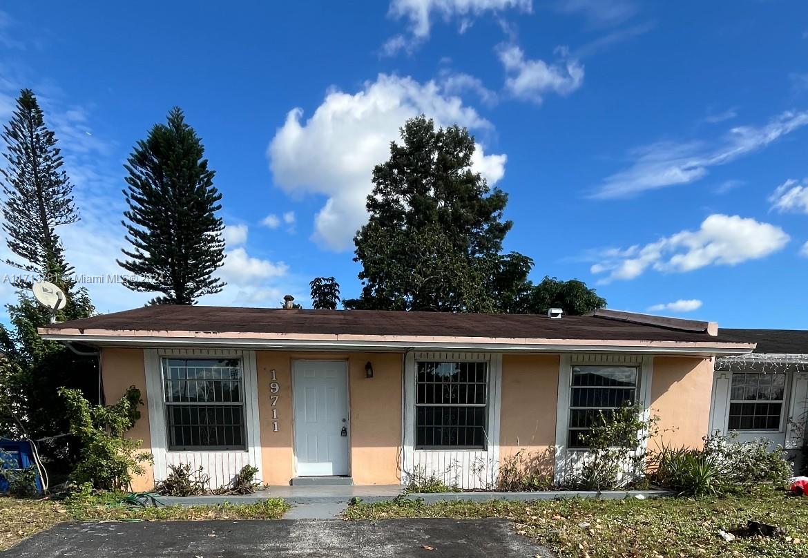 Rental Property at 19711 Nw 28th Ct, Miami Gardens, Broward County, Florida - Bedrooms: 3 
Bathrooms: 1  - $2,600 MO.