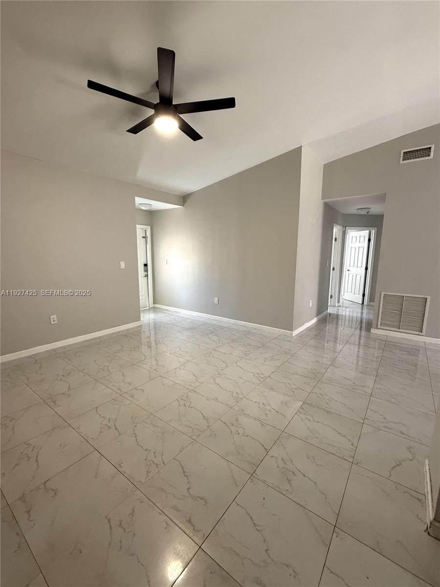 View photos, virtual tours, details... 14731 N Beckley Sq