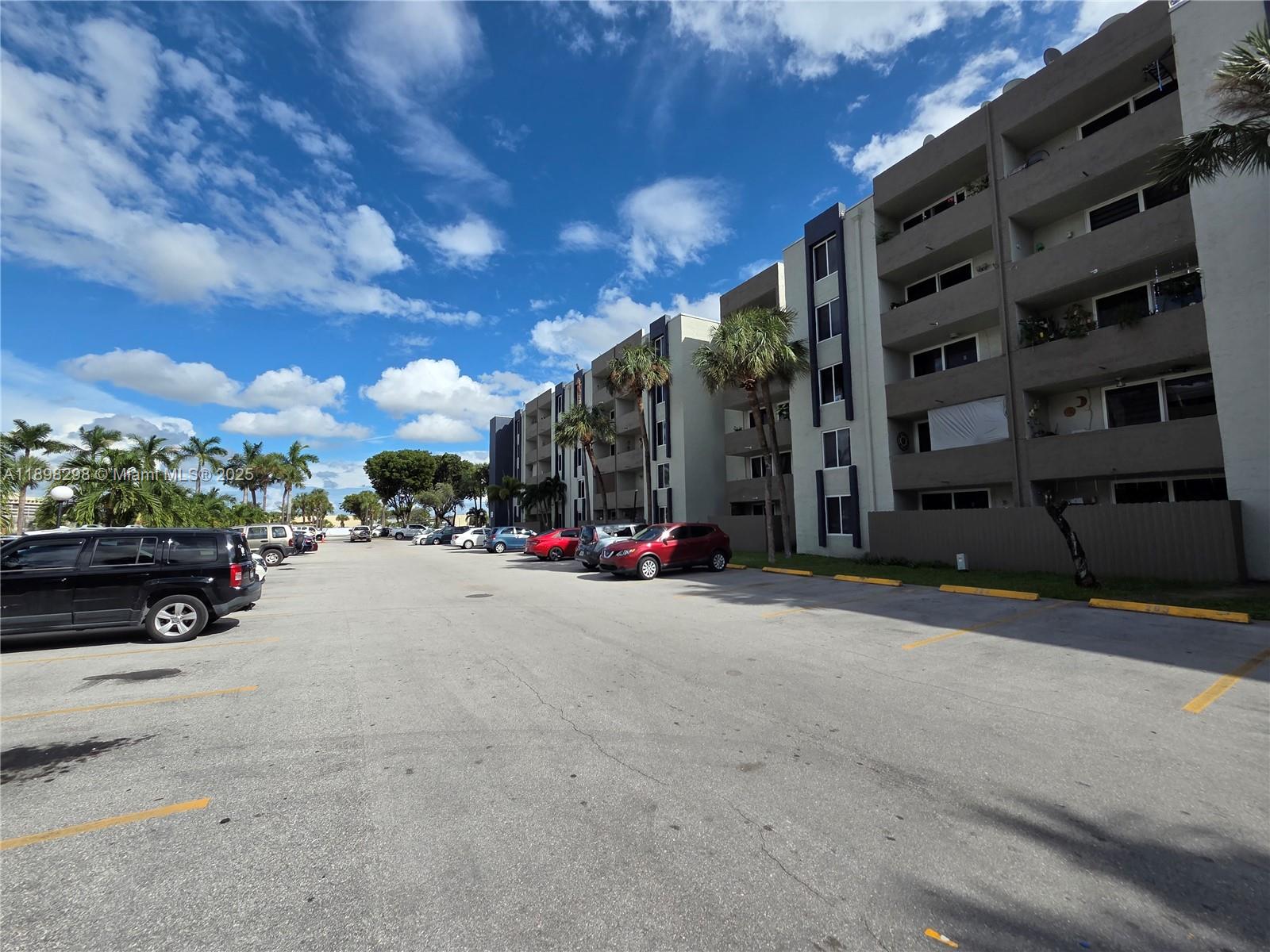 SAMARI LAKE EAST CONDO - Residential Lease