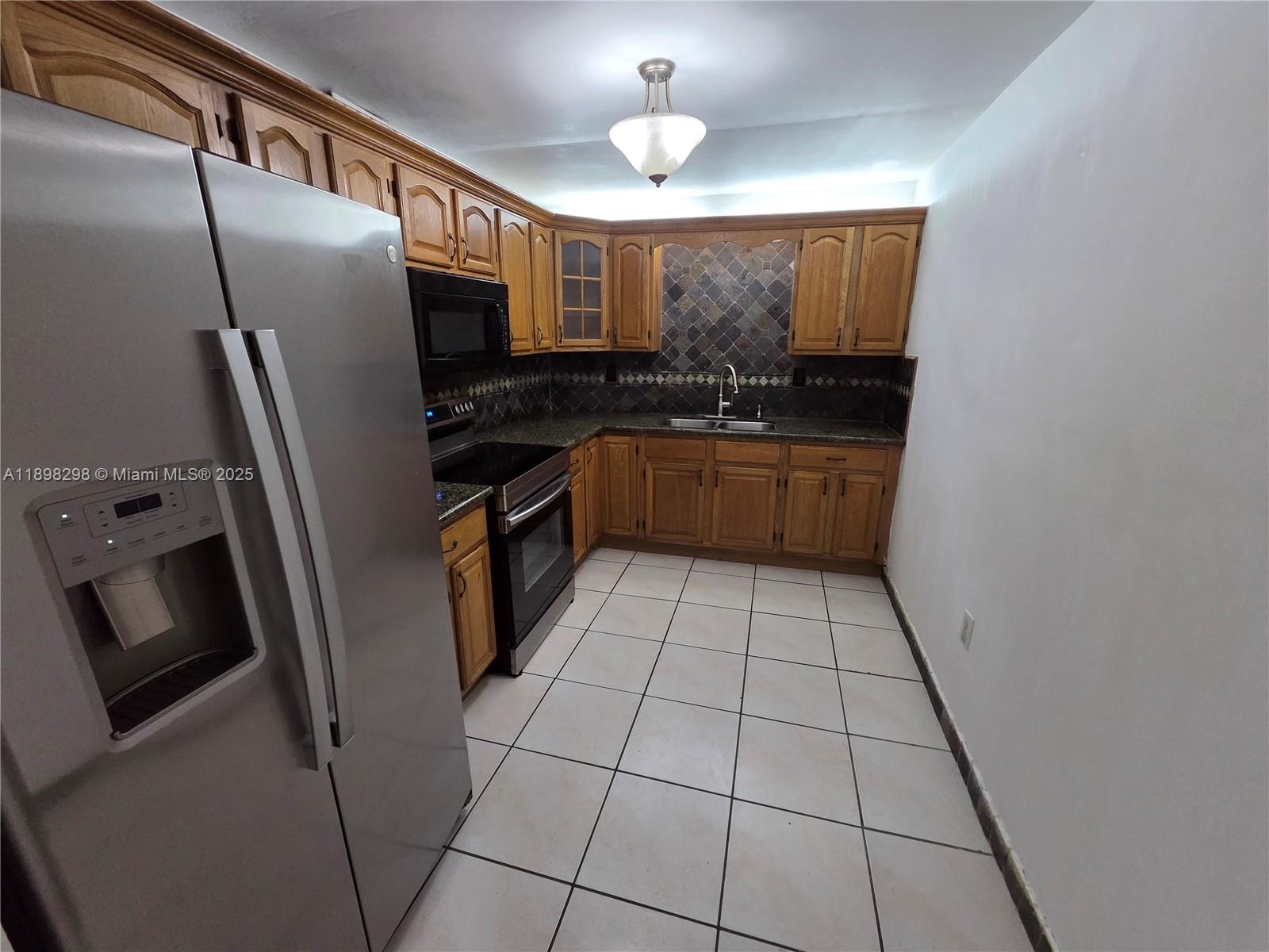 SAMARI LAKE EAST CONDO - Residential Lease