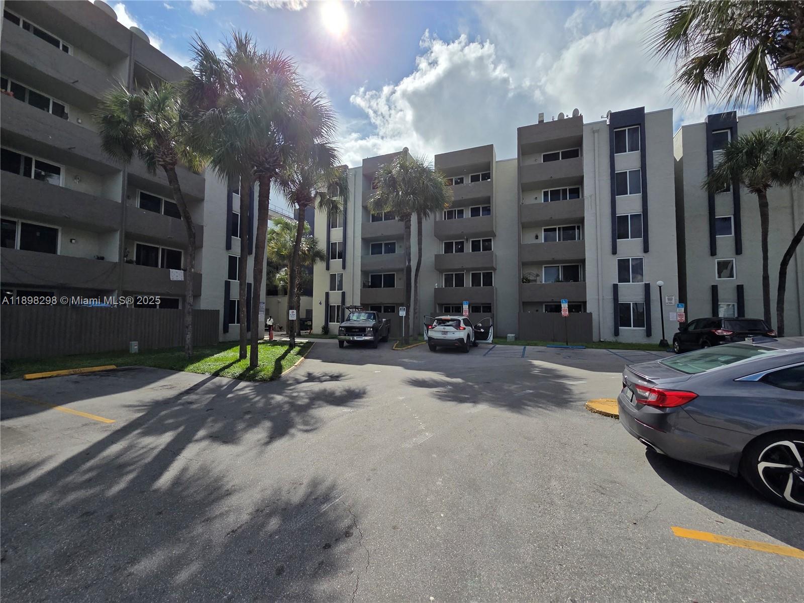 SAMARI LAKE EAST CONDO - Residential Lease